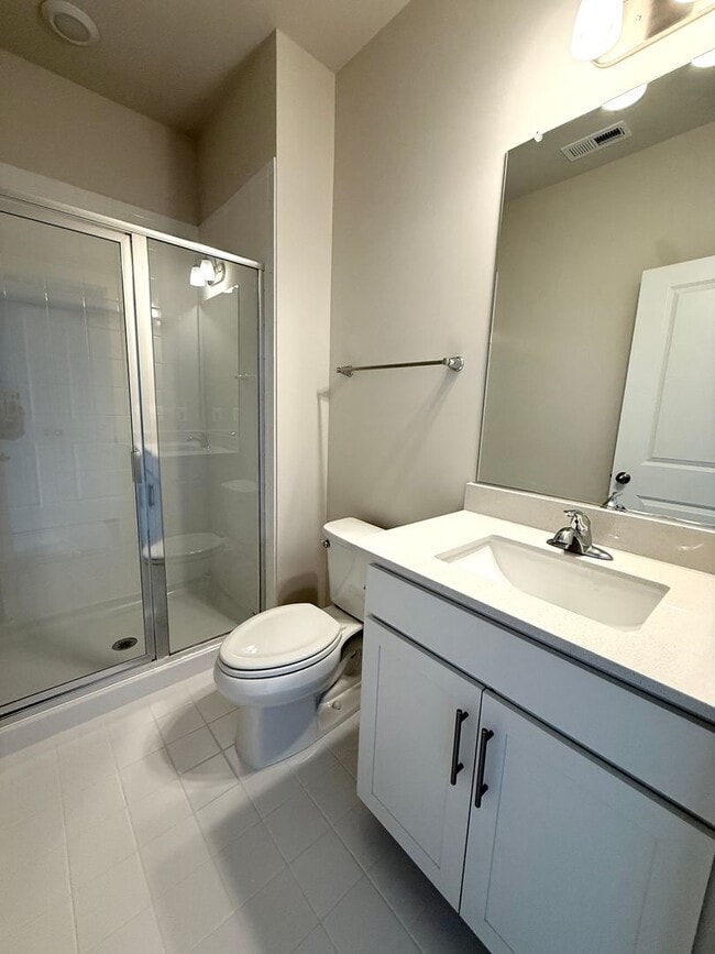 Building Photo - NEW Construction - 3 Bed Townhome in the City!