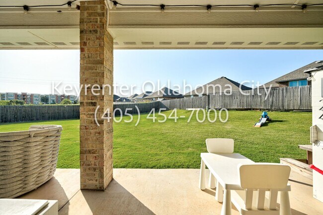 Building Photo - 4200 NW 156th Terrace