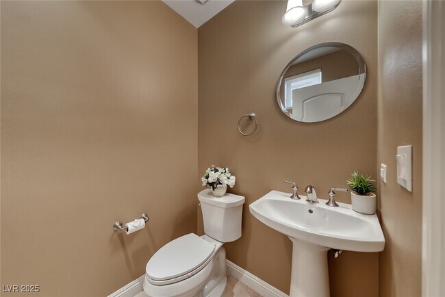 Building Photo - 64 Strada Principale