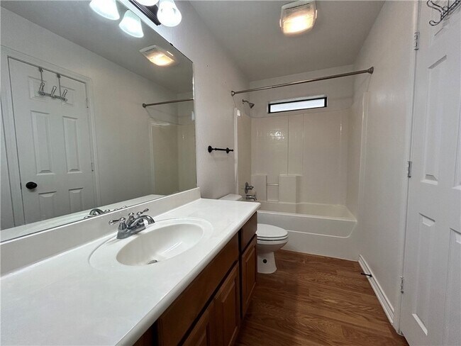 Building Photo - 1109 Pamplin Ct