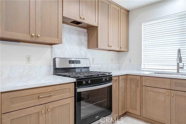 Building Photo - 9027 Primavera Lane