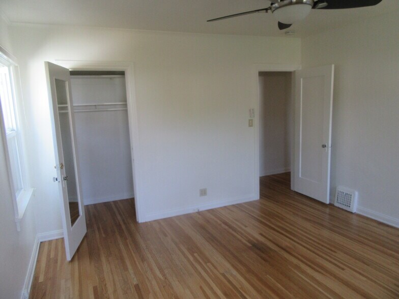 bedroom three - 905 Coronado Dr