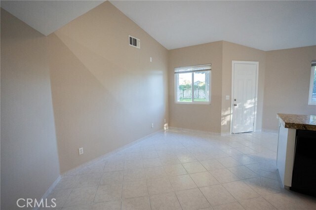 Building Photo - 15061 Fuchsia Ct