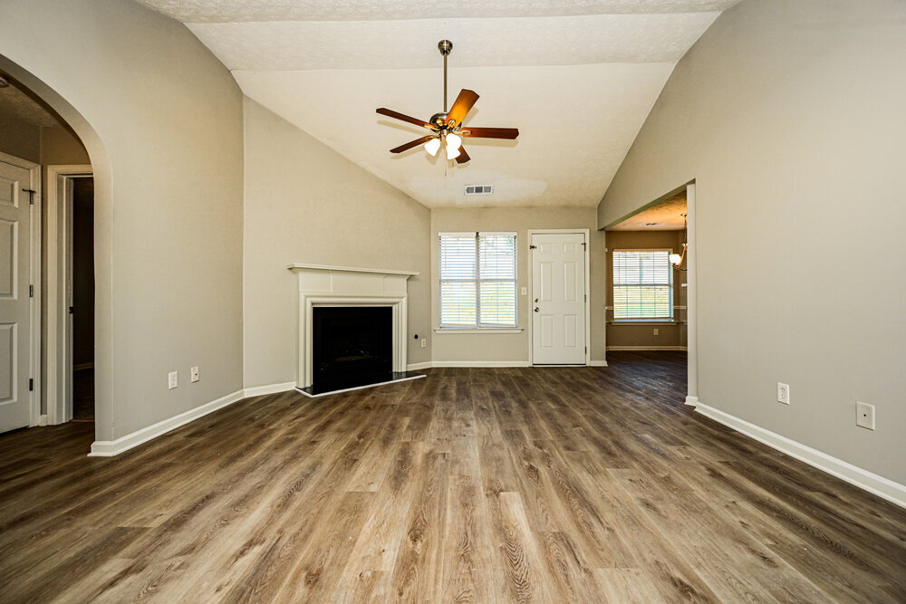 Building Photo - 1025 Borrington Ln