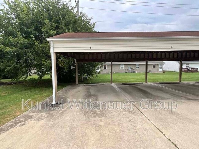 Building Photo - 921 Georgetowne Dr