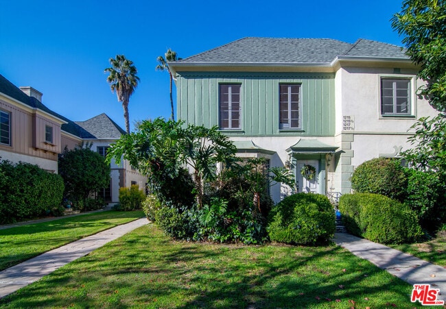 Primary Photo - 1215 S Alfred St