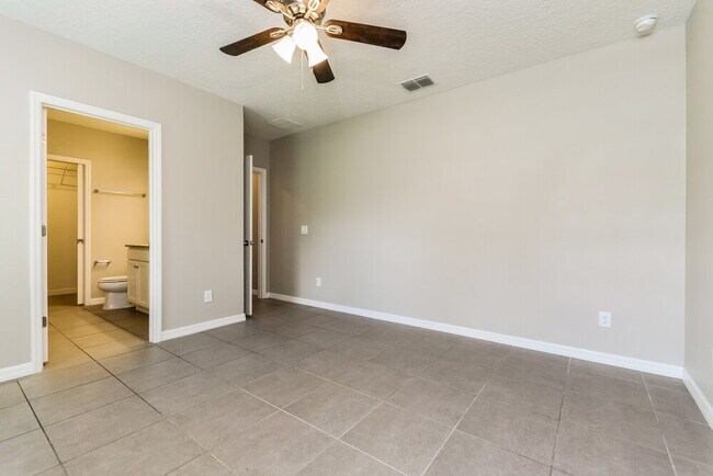 Building Photo - 126 Briarcliff Dr