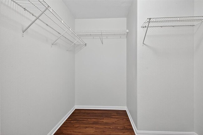 Building Photo - 11346 Glenforest Dr
