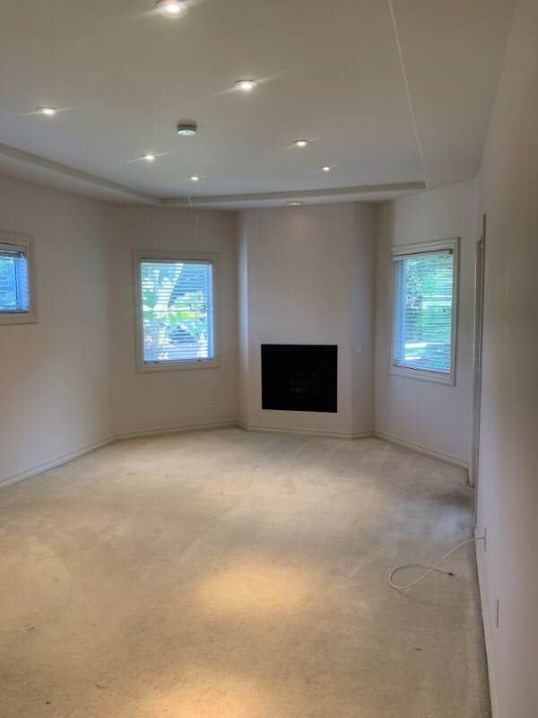 Building Photo - 14290 Dickens St
