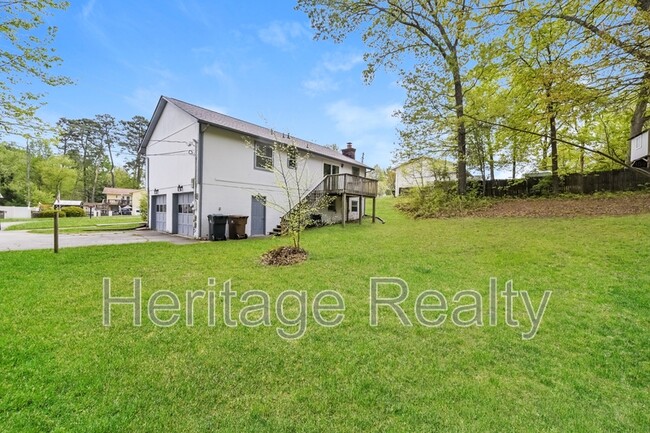 Building Photo - 5600 Outer Dr