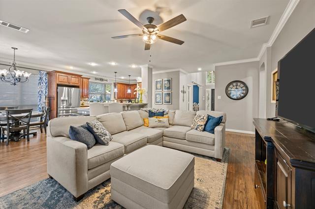 Building Photo - 1093 Woodbriar Dr