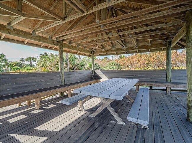 Building Photo - 1155 Reef Rd