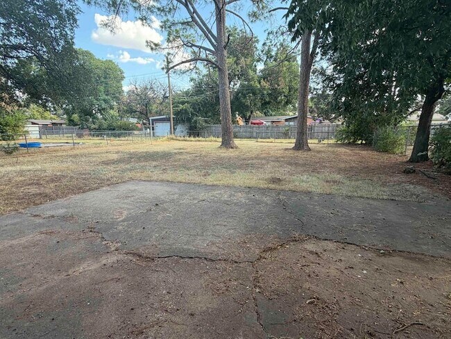 Building Photo - 4613 Langford Ln