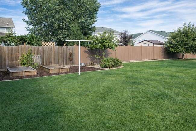 Building Photo - 2113 Santa Barbara Dr