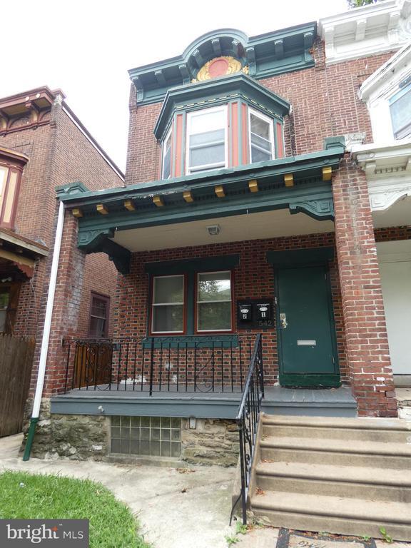 Primary Photo - 542 E Woodlawn St