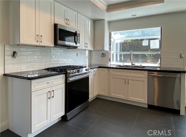 Building Photo - 43 Fortuna E