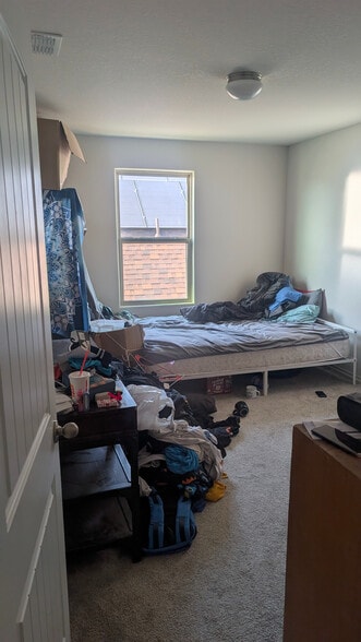 Building Photo - Room in House on Flatiron Clf