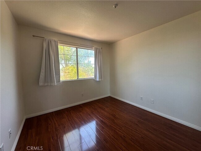 Building Photo - 1416 E Boone Way