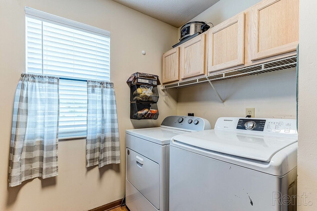 Washer and Dryer - Amberwood Place
