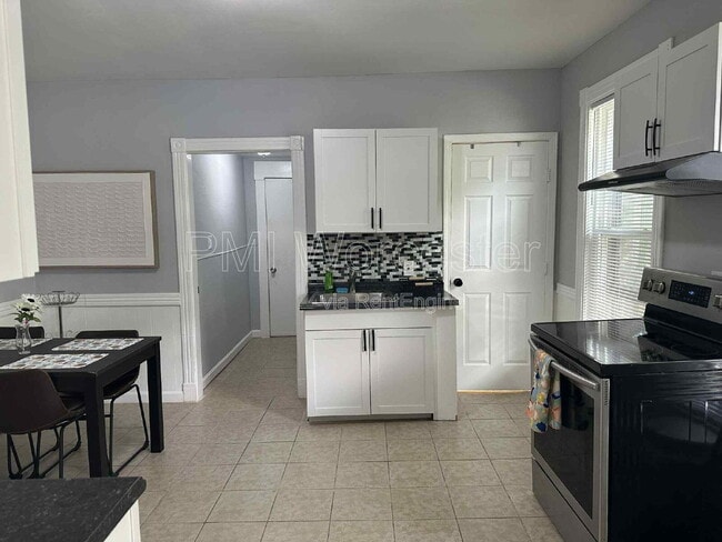 Building Photo - 73 Green Hill Pkwy