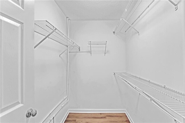 Building Photo - 509 Cedar St