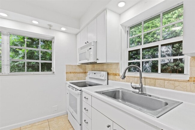 Building Photo - 1422 Milan Ave