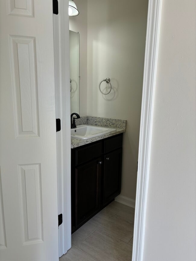 Building Photo - 4513 Tabony St