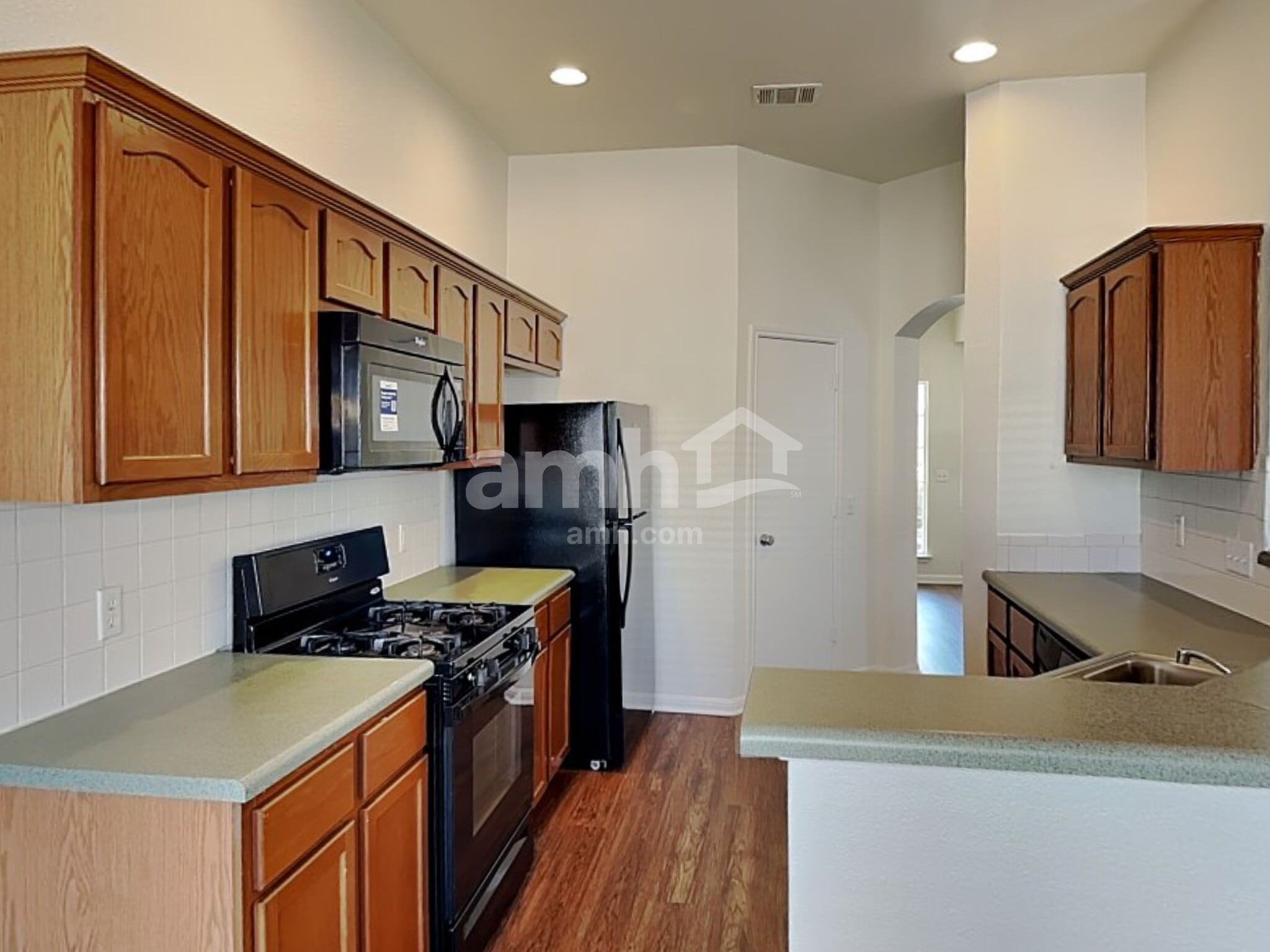 Building Photo - 386 Stennis