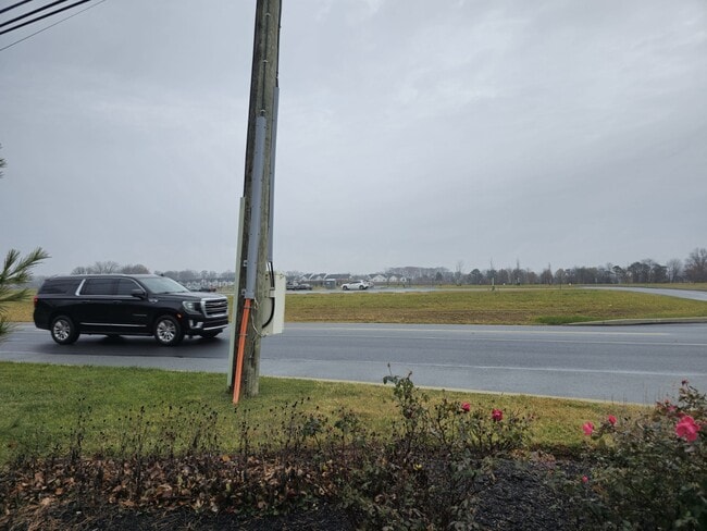 Building Photo - 100 Everleigh Dr