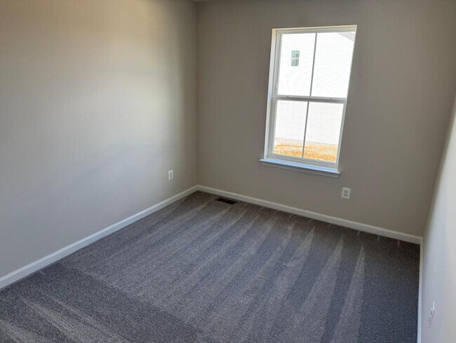 Building Photo - 1257 Cedar Vly Rd