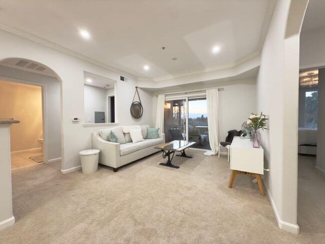 Building Photo - 801 S Winchester Blvd