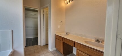 Building Photo - 24818 Mason Trail Dr