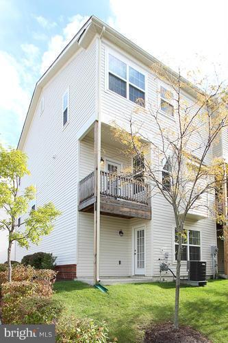 Building Photo - 23236 Roberts Tavern Dr