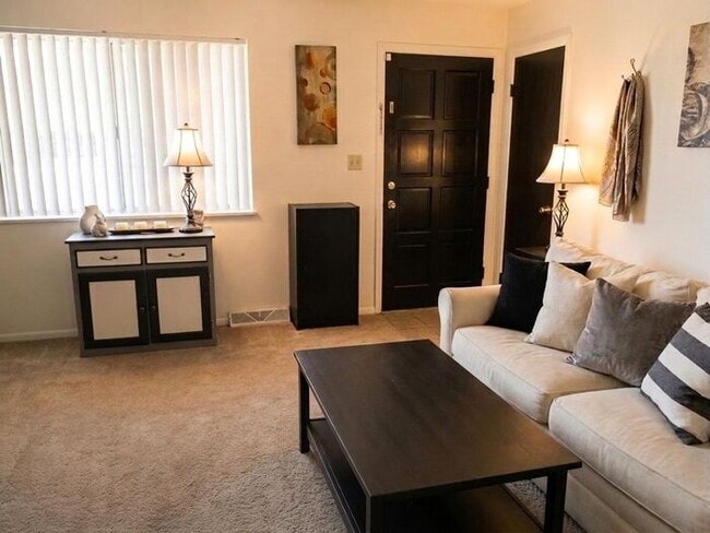 Building Photo - Fantastic 2 Bedroom In Loveland!