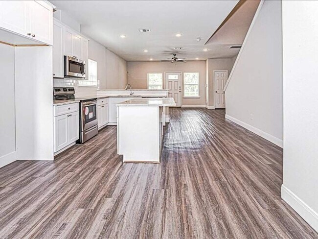 Building Photo - 7838 Booker St