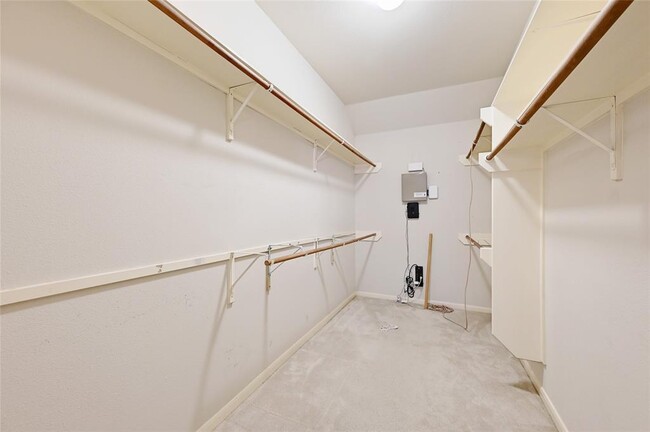 Building Photo - 1230 Heppner Dr