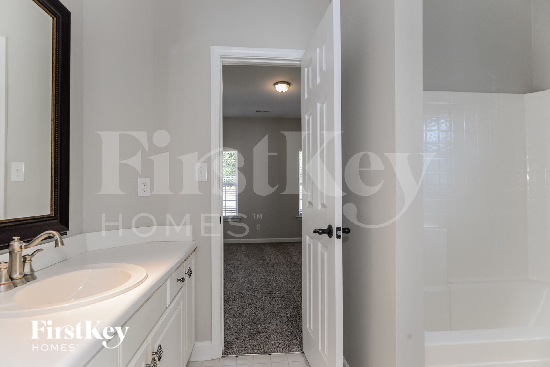 Building Photo - 1001 Josey Ln