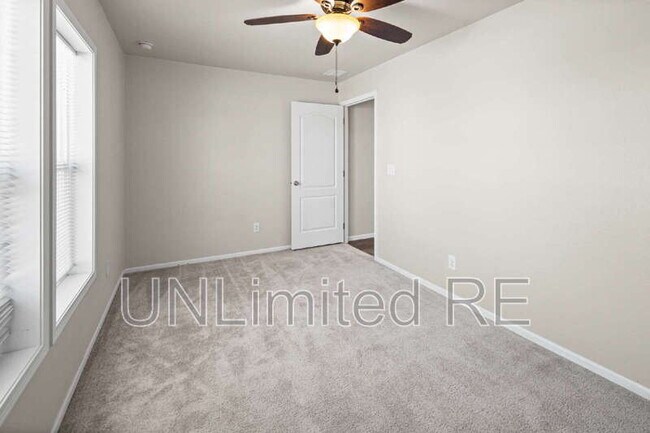 Building Photo - 3157 Erwin Ln