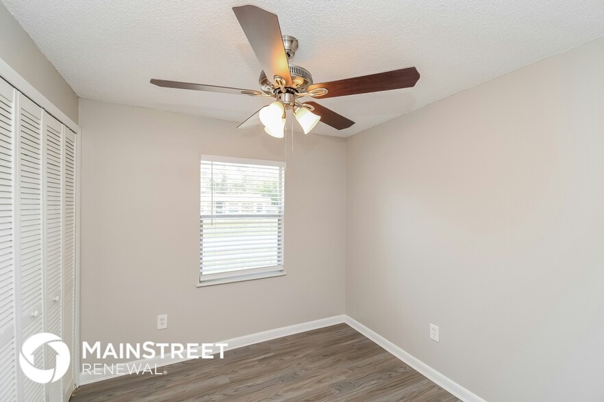 Building Photo - 11848 Minford Cir S