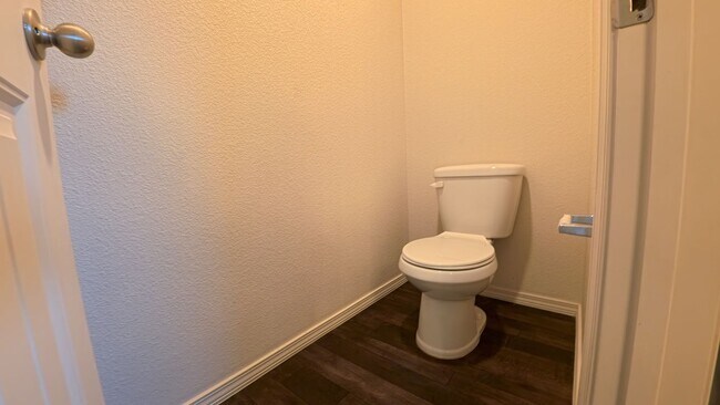 Building Photo - 17 Parador Ct