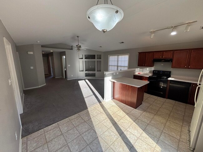 Building Photo - 160 Blue Heron Pl