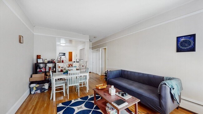 Building Photo - 289 Beacon St