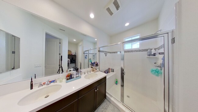 Building Photo - 2bd/2ba Townhome in Vineyard Village HOA