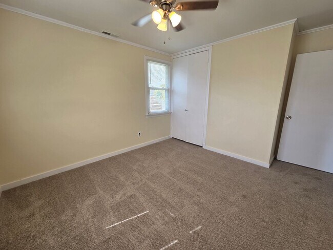 Building Photo - LAKELAND HOMES