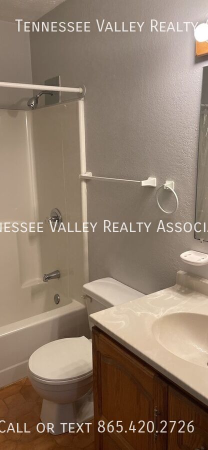 Building Photo - 128 Herbert Heidel Rd