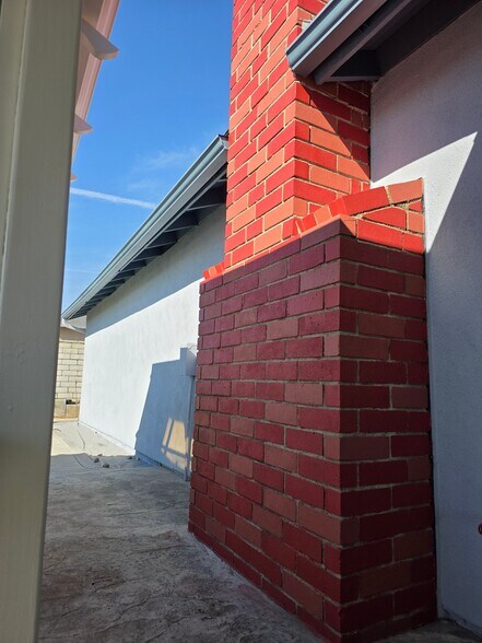 Building Photo - 3154 Luxurious Highland Home