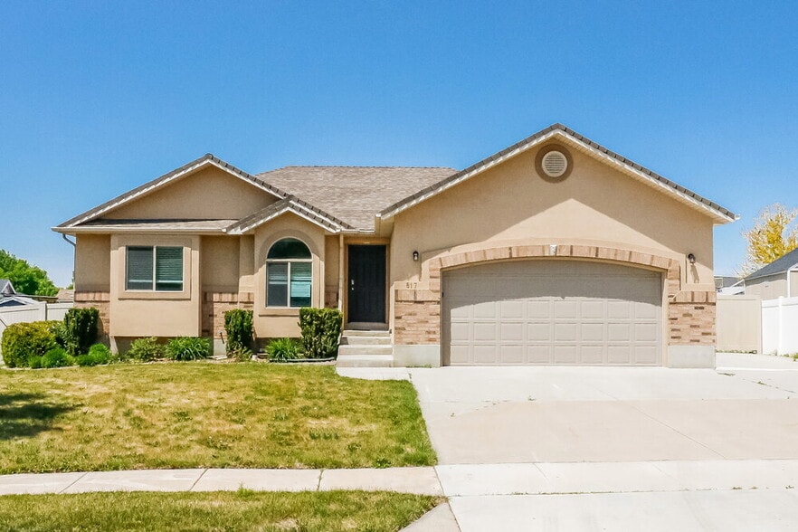 Primary Photo - 817 N 600 W