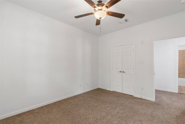 Building Photo - 31 Umbria Ln