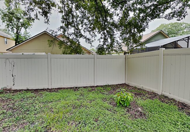 Building Photo - 9525 Southern Garden Cir