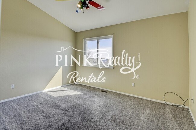 Building Photo - Gorgeous 5-Bedroom Home in Woodmen Hills w...